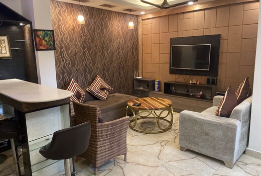 The Sleek Abode