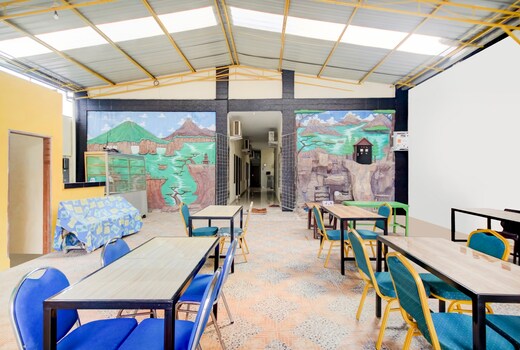 Hotel O 252 Homestay