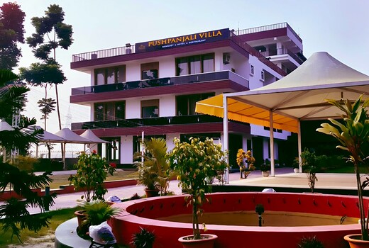 HOTEL PUSHPANJALI VILLA