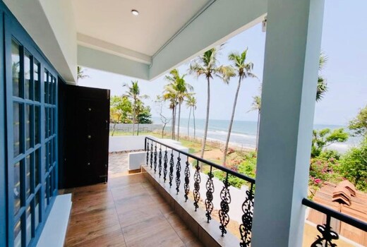 Treeo Beach House