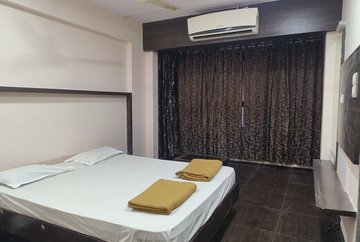 Shri Sai Hotel Ganpatipule