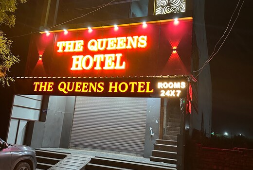 The Queens Hotel
