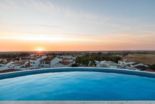 Holiday Inn BEJA