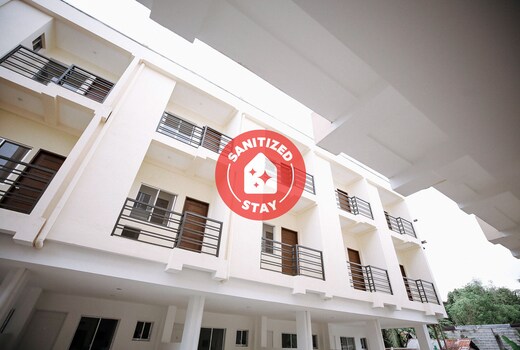 OYO 789 Abn Residences