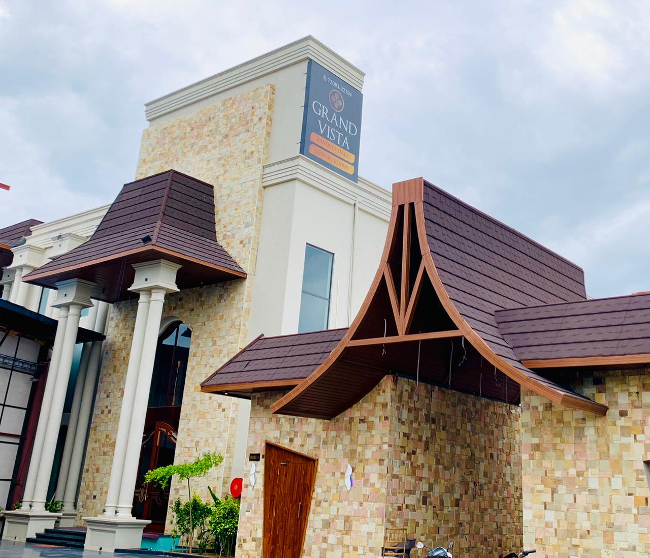 GRAND VISTA HOTEL