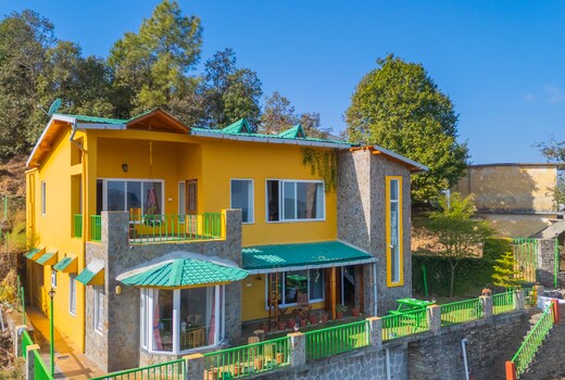 Cosy 2 BHK Villa with Lush Garden nestled in Forest