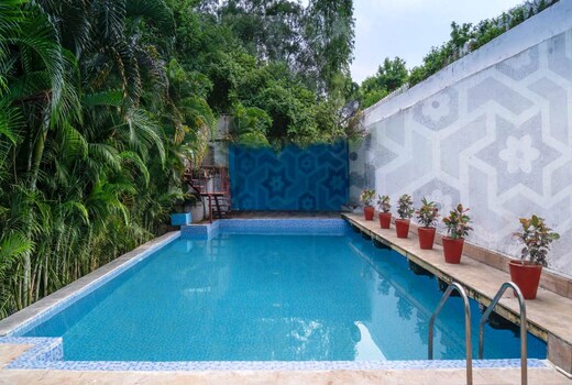 Jajmaan Lakeview Hotel