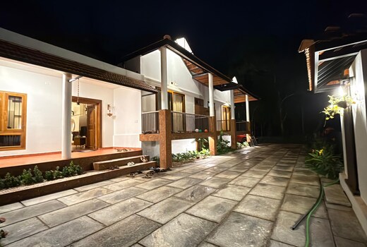 Theeram - Luxury 3BHK Private Pool Villa