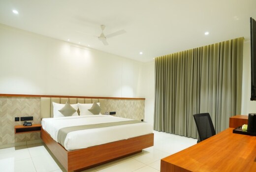 Leonar Hotels