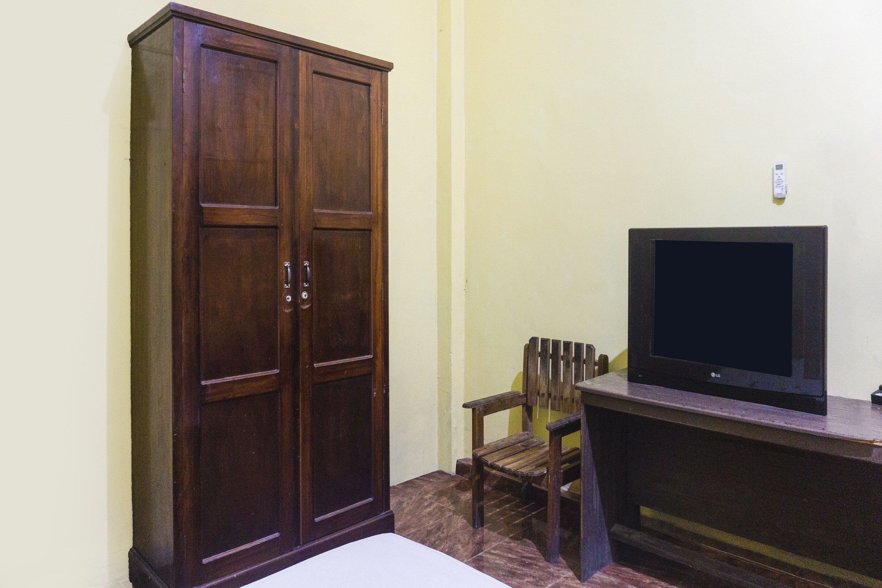 OYO 91855 Big Hotel Kendari