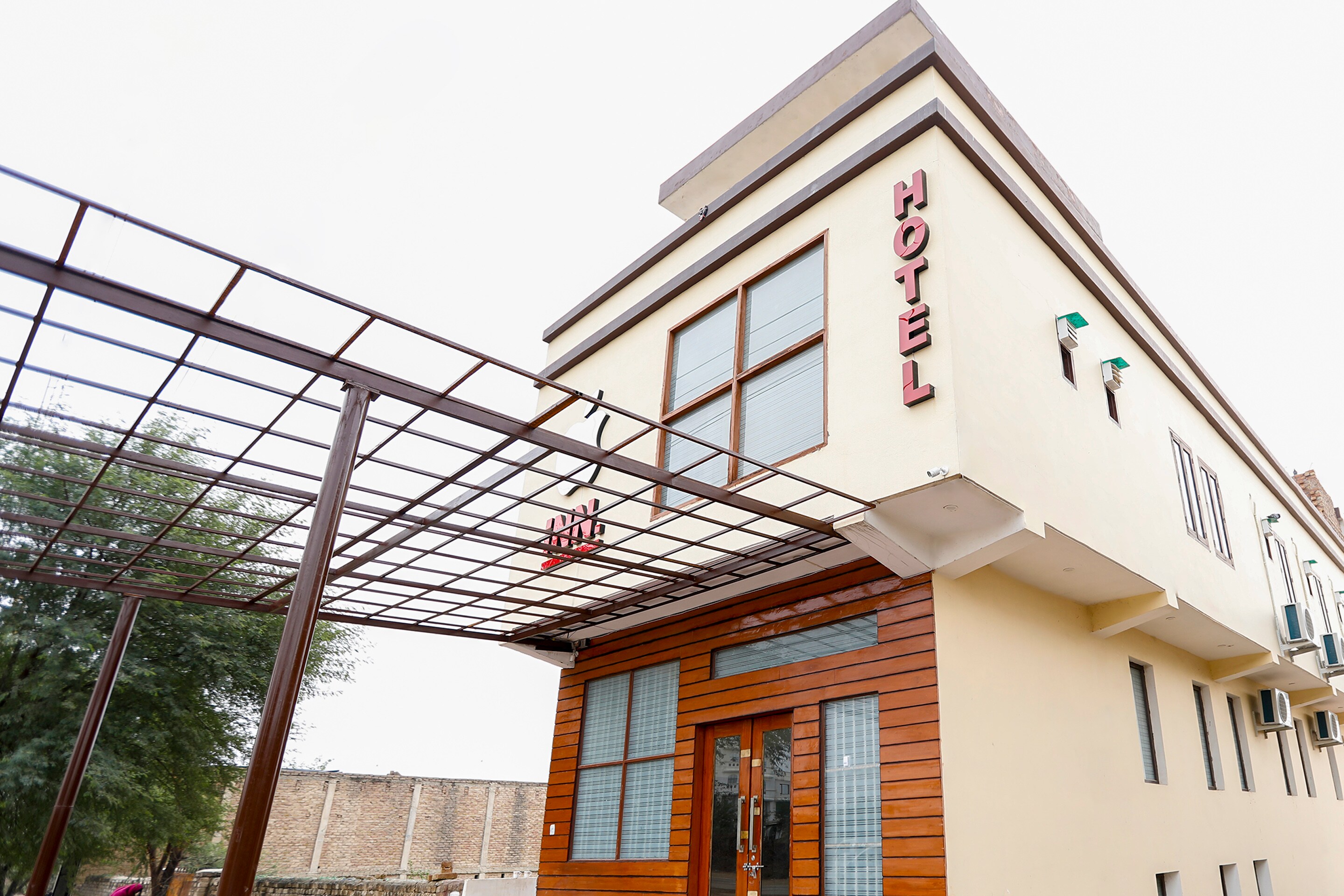 Hotel Apple INN