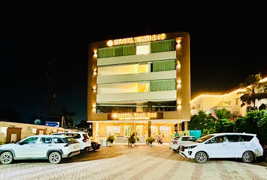 Hotel Yash Raj