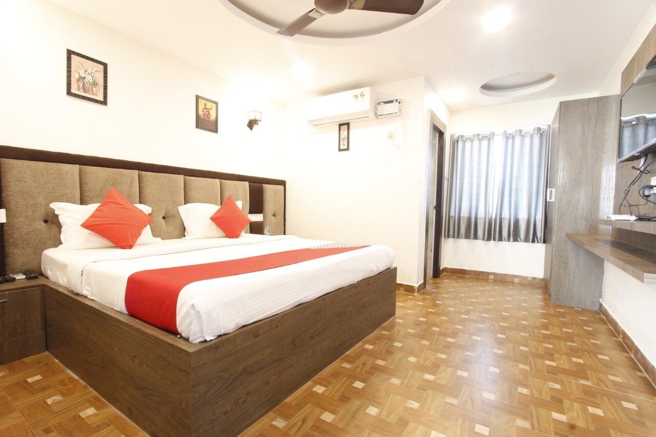 Grand Beach Palace