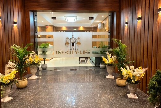 Hotel The City Life