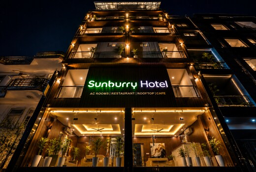 Sunburry Tapovan @near lakshman Jhula