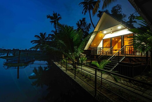 Liara Haven Riverside One bedroom cottage