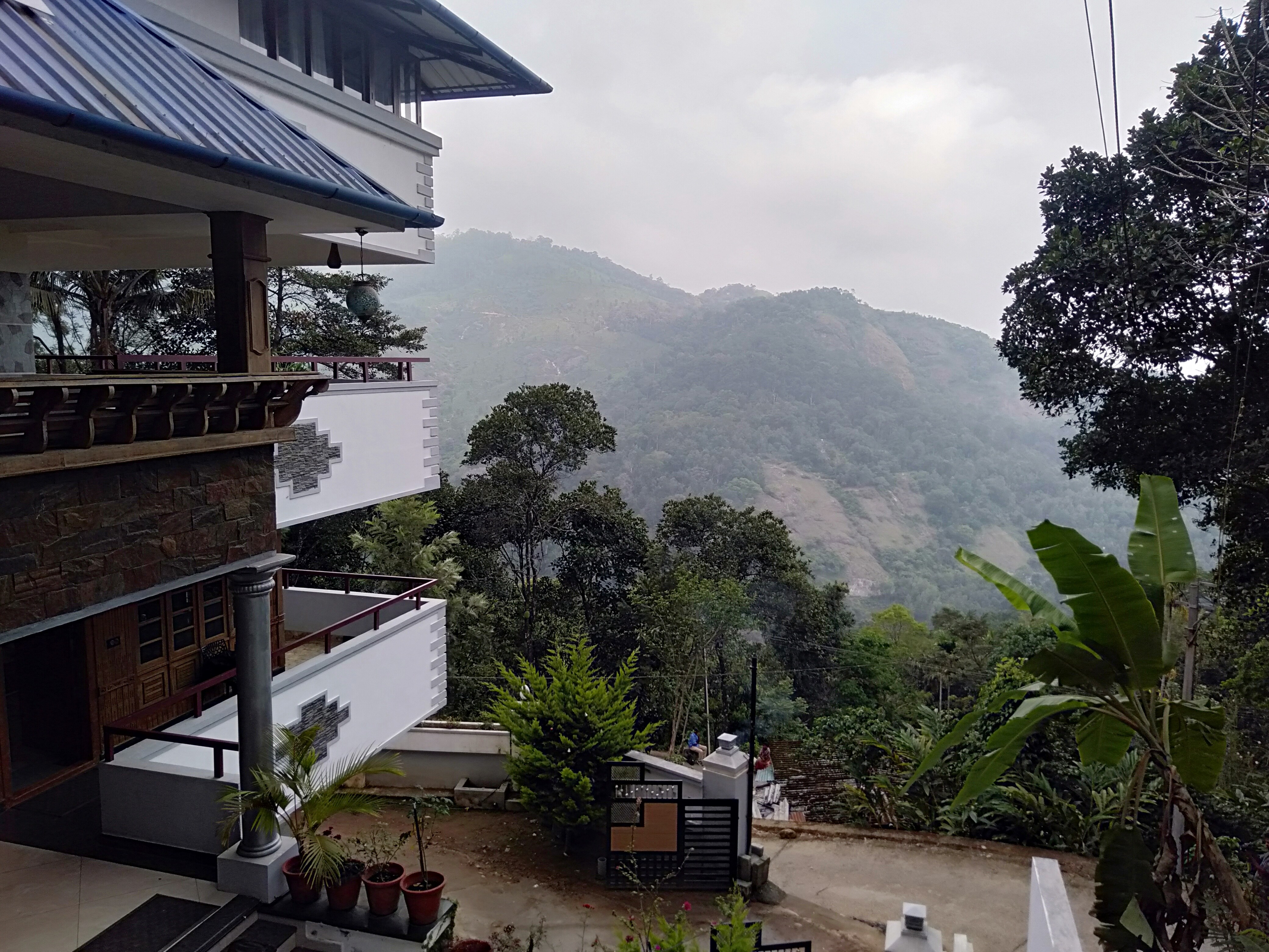Linten Holiday Resorts