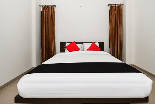 Hotel Khushi Continentall