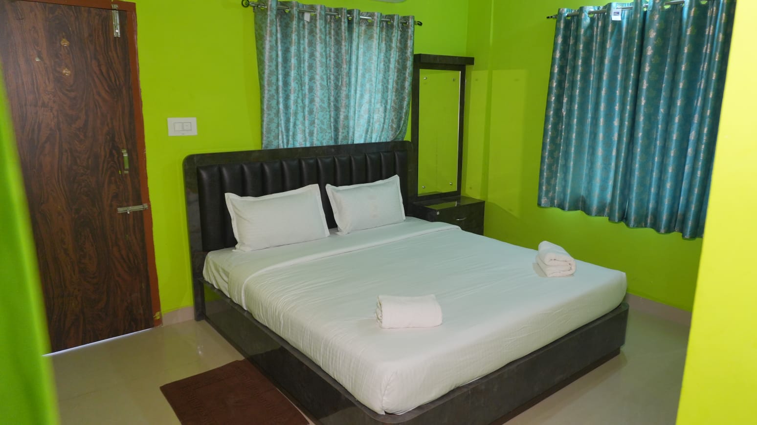 Hotel Elite Premium Near Puri Jagannath Temple
