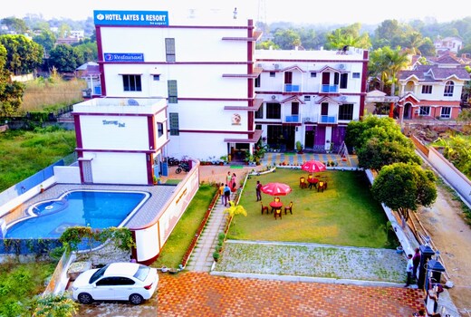 Hotel Aayes & Resort
