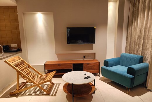 Elevate: a 5-start skyline retreat