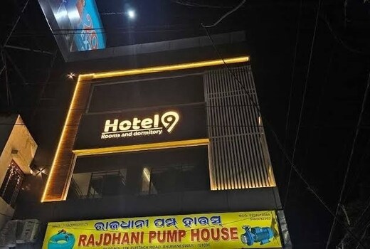 HOTEL 9