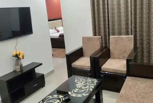 Entire 3BHK Flat best for monthly stay