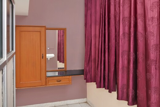 Hotel Lakshmi Saraswathy