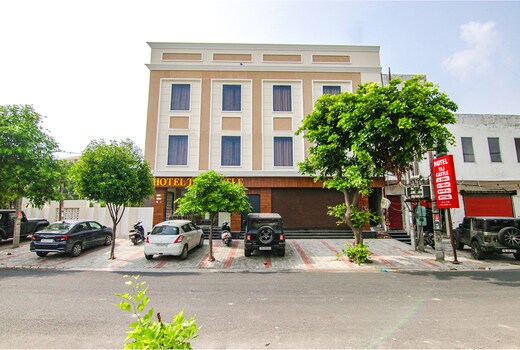 Taj Caslte by iO Hotels