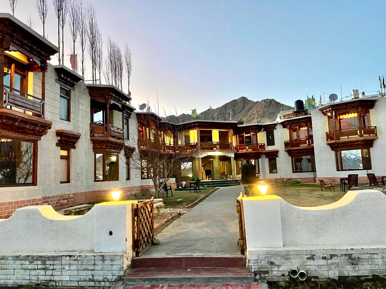 Hotel mandalchan