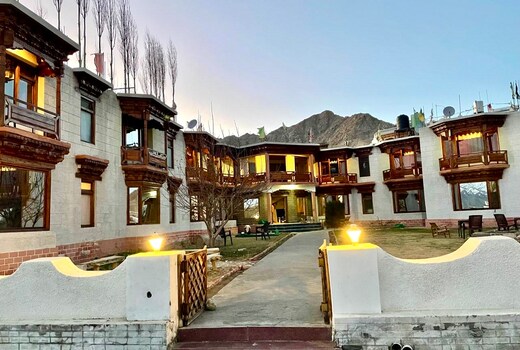 Hotel mandalchan