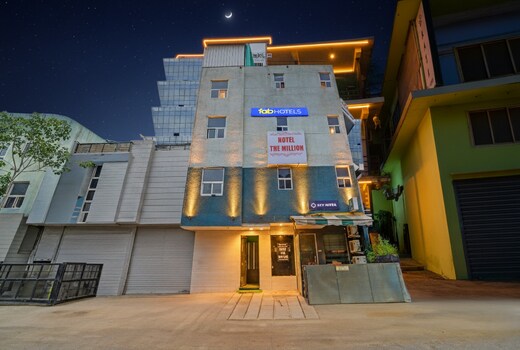 FabHotel Million