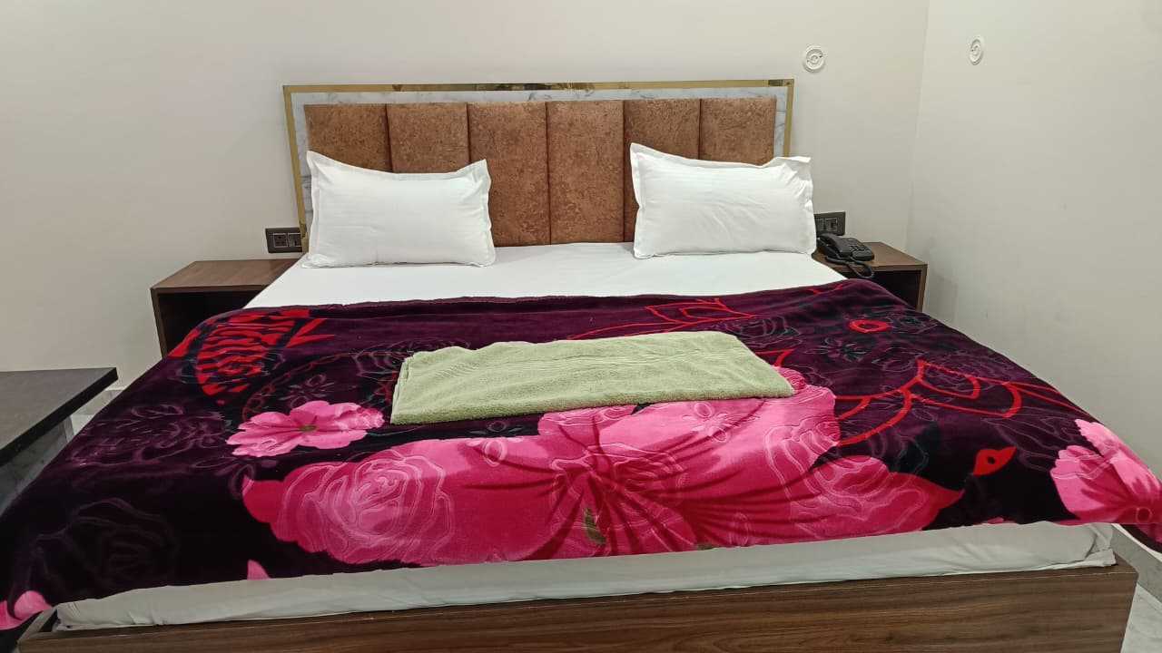HOTEL O ROYAL GRAND