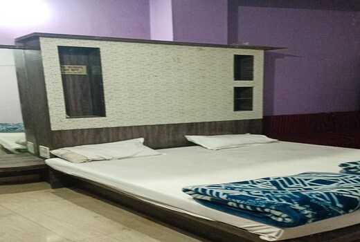 Keshari Nand Guest House