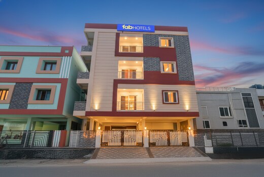 Via Coastal Suites