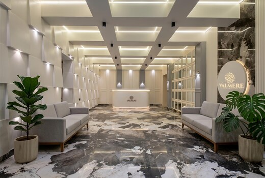 Valmere Chery Blossom Suites