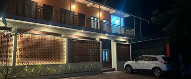Athirapilly Inn