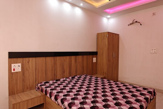 NARAYAN ROOMS INN