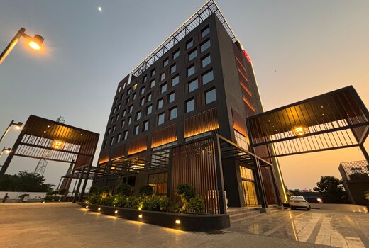 Ramada Encore By Wyndham Ayodhya Takpura