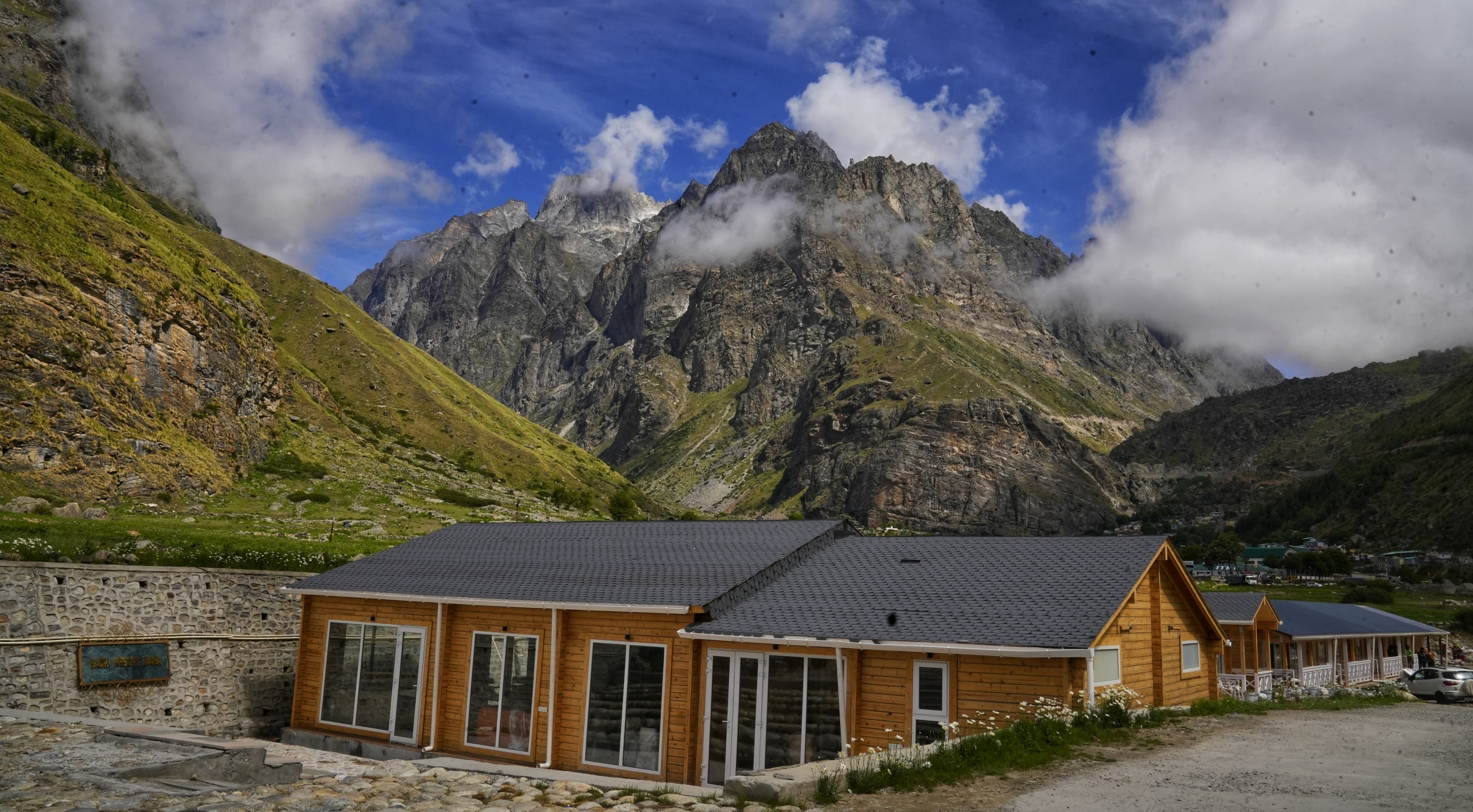 Badri Resort Mana, Badrinath