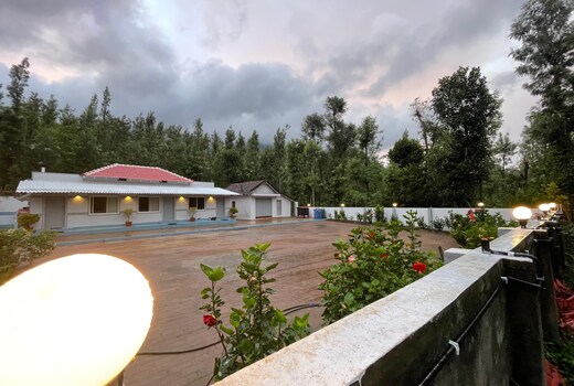 The Estate HomeStay