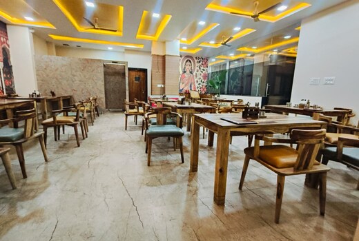 Hotel Vatsalya
