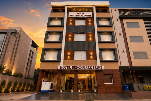 Hotel Benchmark Prime Nipania Bypass