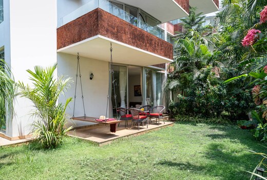 El Arbol 2BHK Luxury Retreat | Private Garden & Common Pool (07)