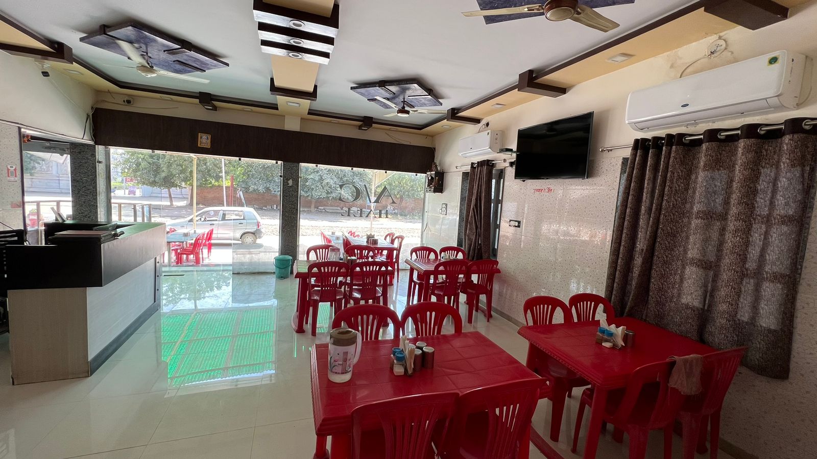 Raj Palace Restaurant & Guest House