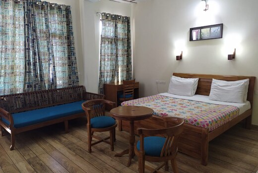 Commander Deck | Rooms in a Homestay
