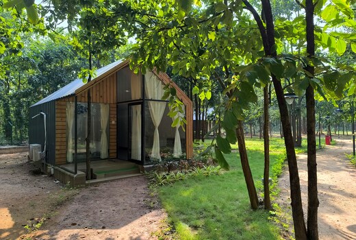 Royal Villa Resort