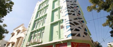Hotel SRISANT By Gravity Hospitality