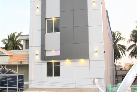 KARTHEES RESIDENCY