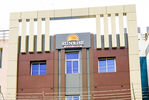 JUSTSTAY SUNRISE